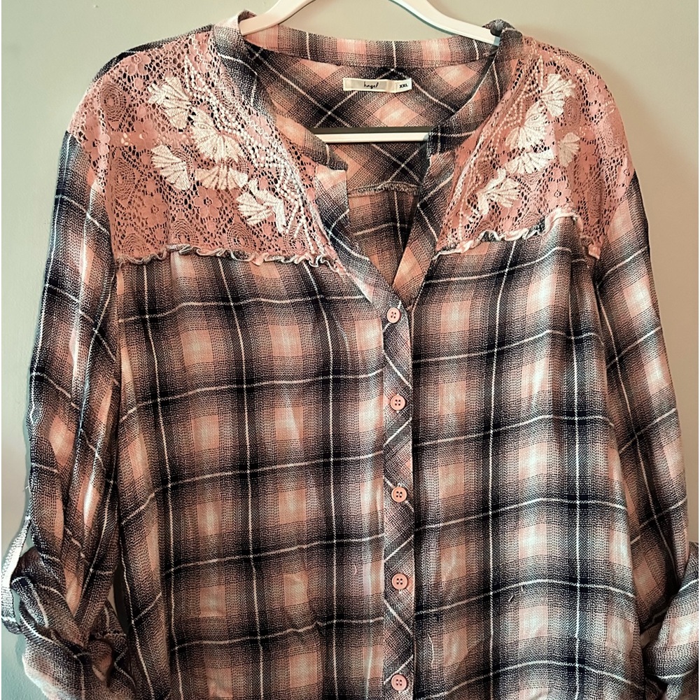 Convertible sleeve plaid button up top with lace front